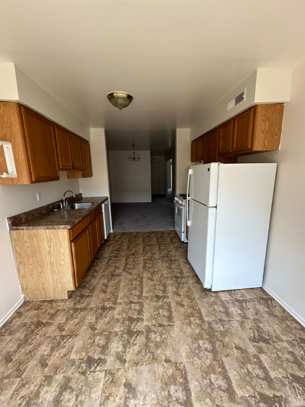 1903 Country Ln #806