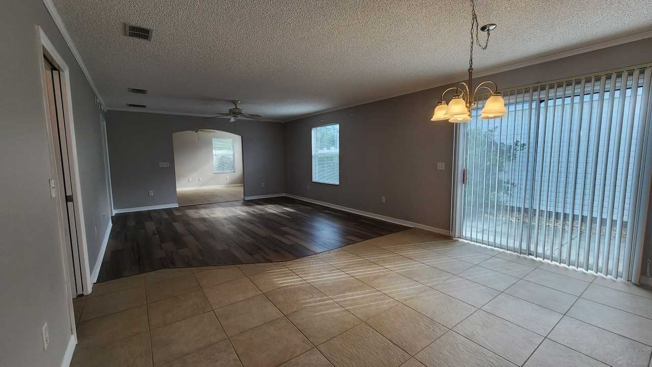 2095 Burroughs Rd - Photo 3 of 21