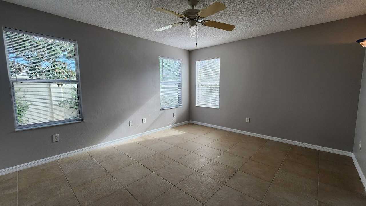 2095 Burroughs Rd - Photo 7 of 21