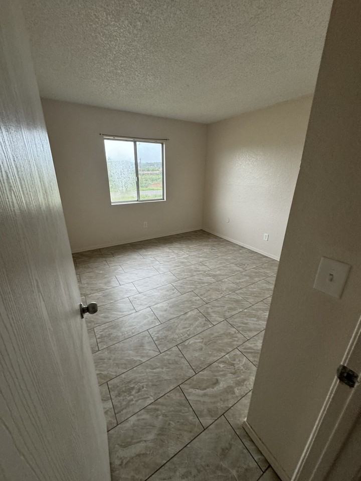 540 Valdez Ct #NA - Photo 2 of 7