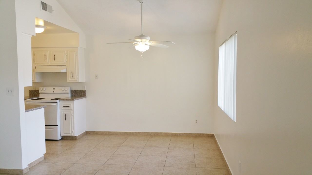 7032 Ming Ave - Photo 5 of 8