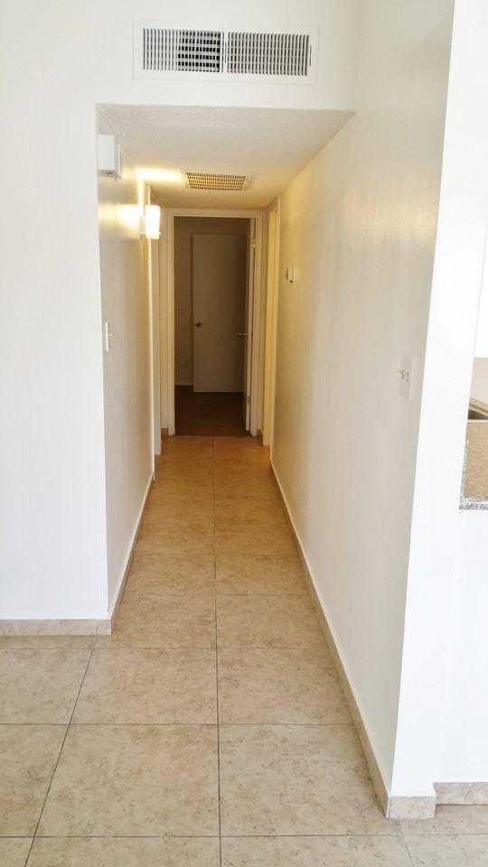 7032 Ming Ave - Photo 7 of 8