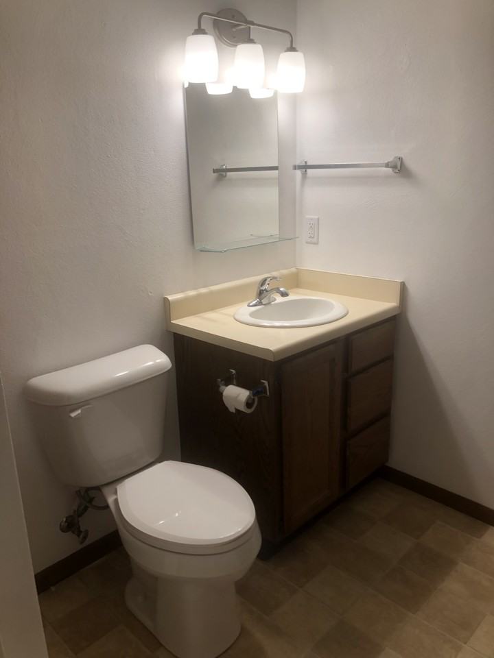 615 16th Ave #615 - Photo 4 of 15