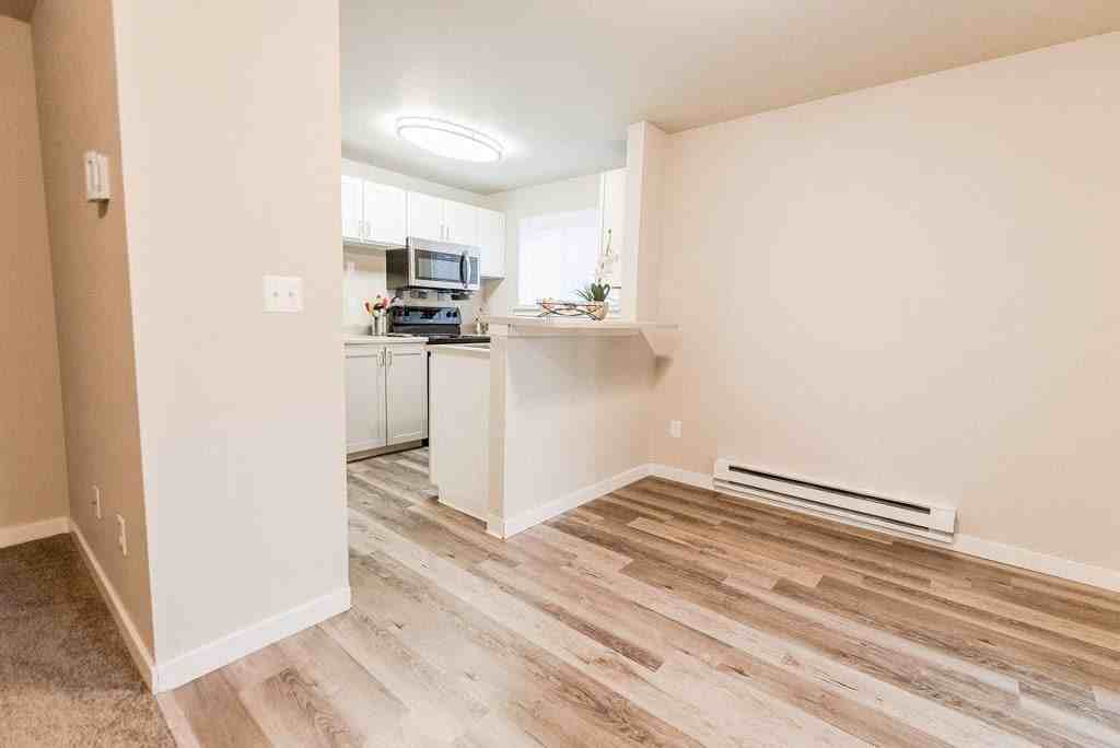 Cambridge on Seventh - Photo 2 of 20