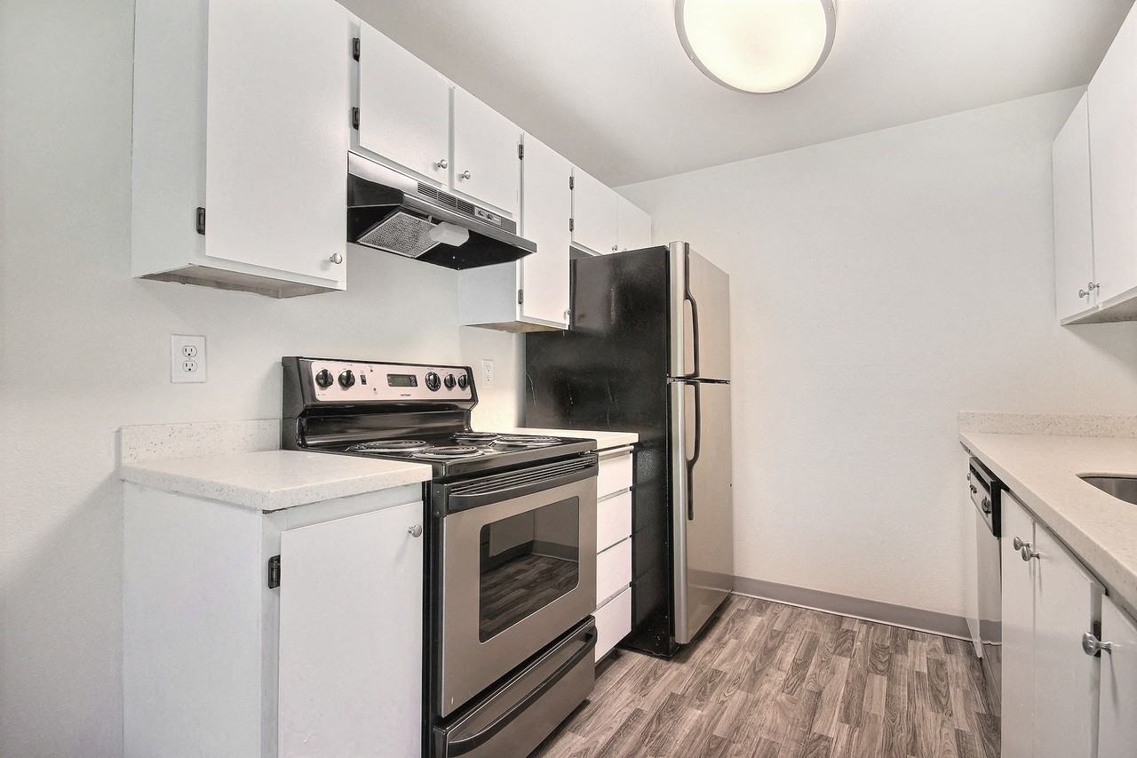 Miramonte - Photo 2 of 17