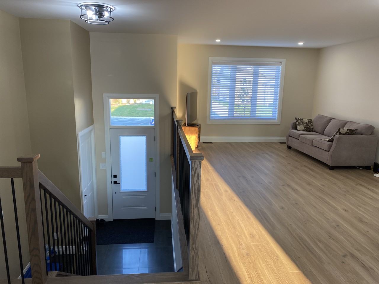 4354 Larocque Avenue - Photo 3 of 27