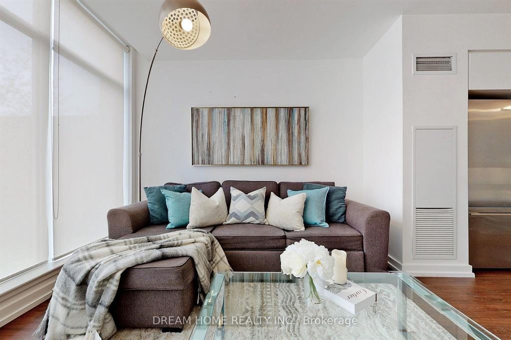 62 Dan Leckie Way - Photo 3 of 20