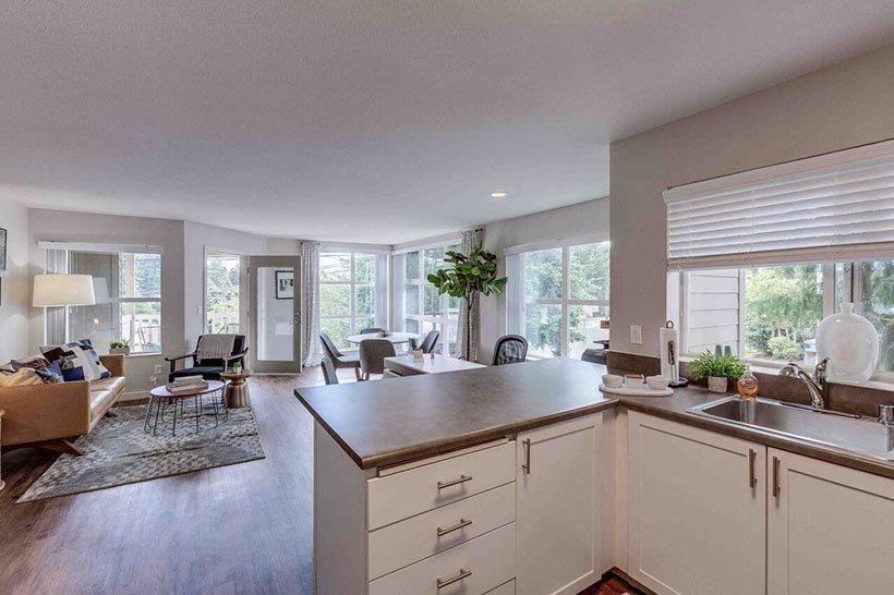 Mosaic on Greenwood - Photo 5 of 29