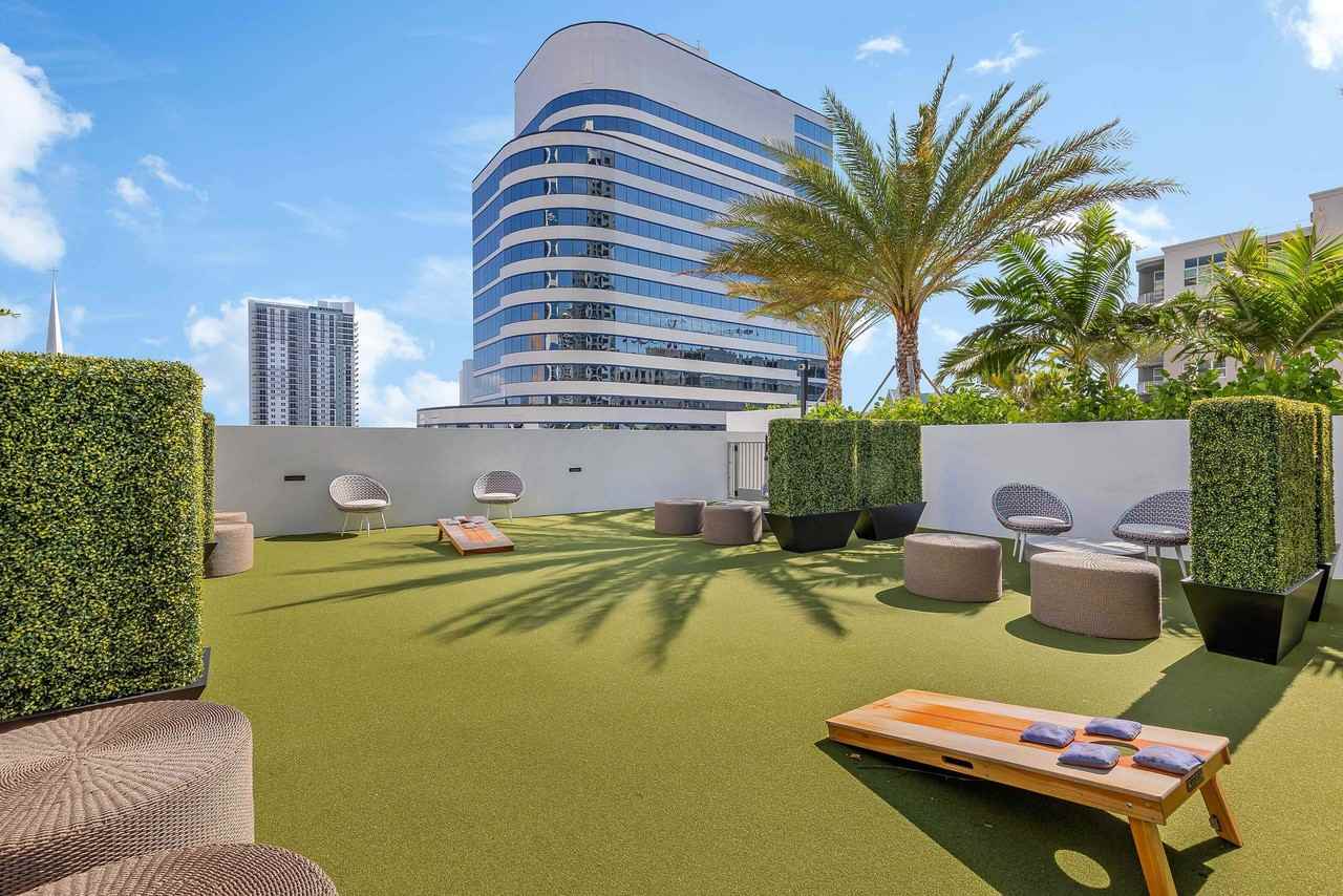 The Registry Las Olas - Photo 4 of 53