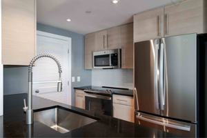 featured image of 250 1st Ave