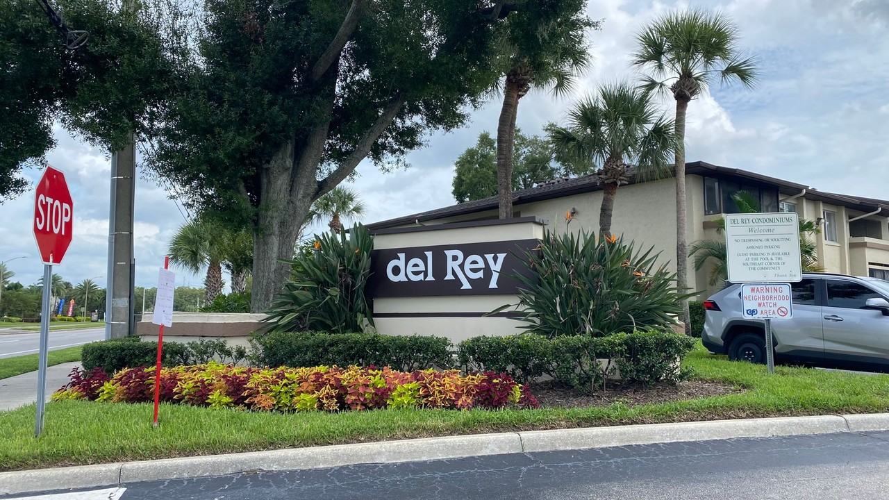 6118 Curry Ford Rd #227 - Photo 2 of 13