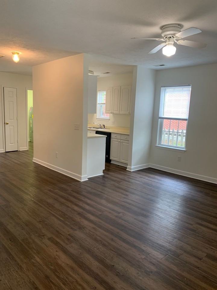 124 Hillsdale Dr - Photo 4 of 22