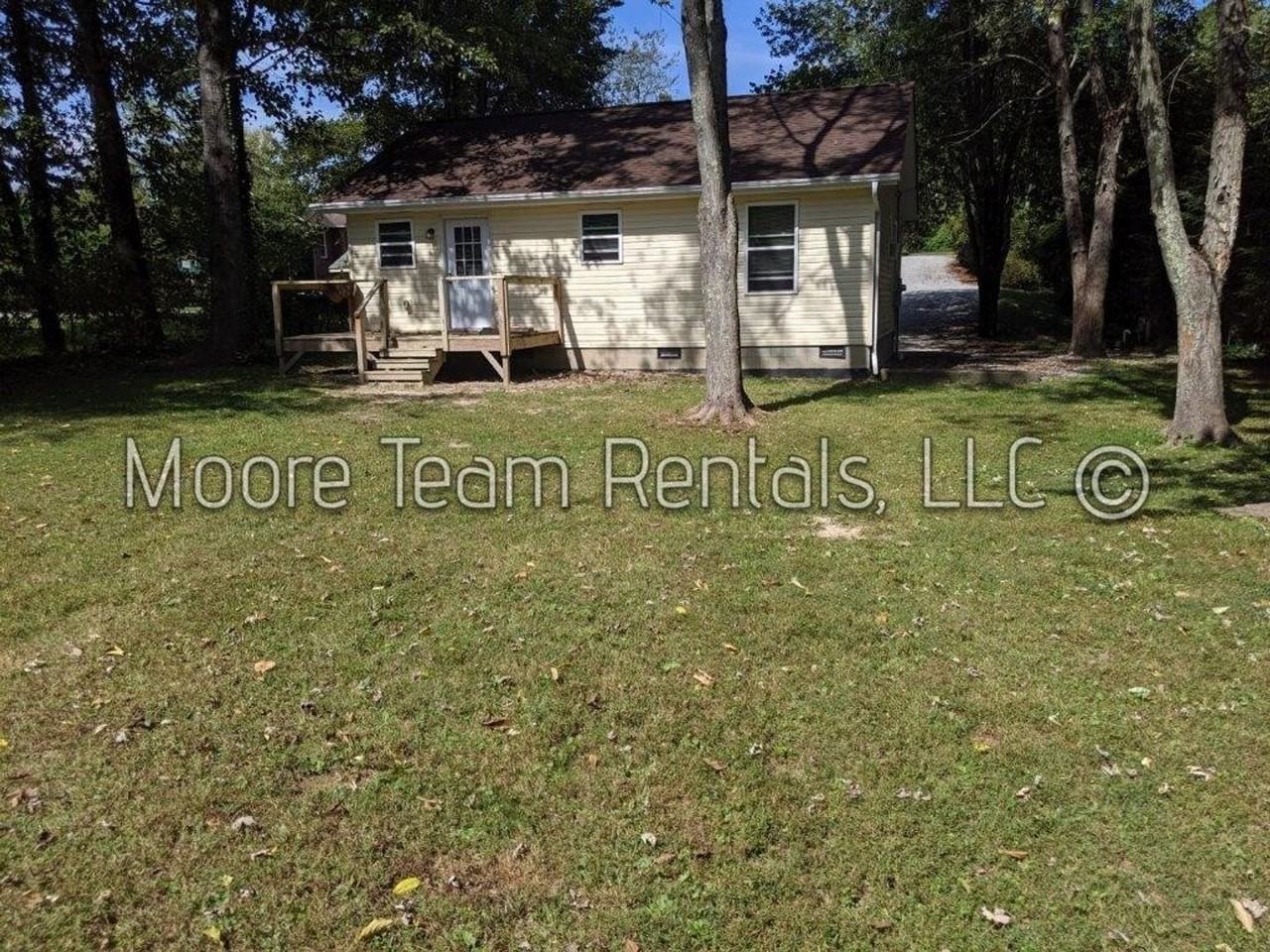 622 Edgewood Avenue - Photo 3 of 17