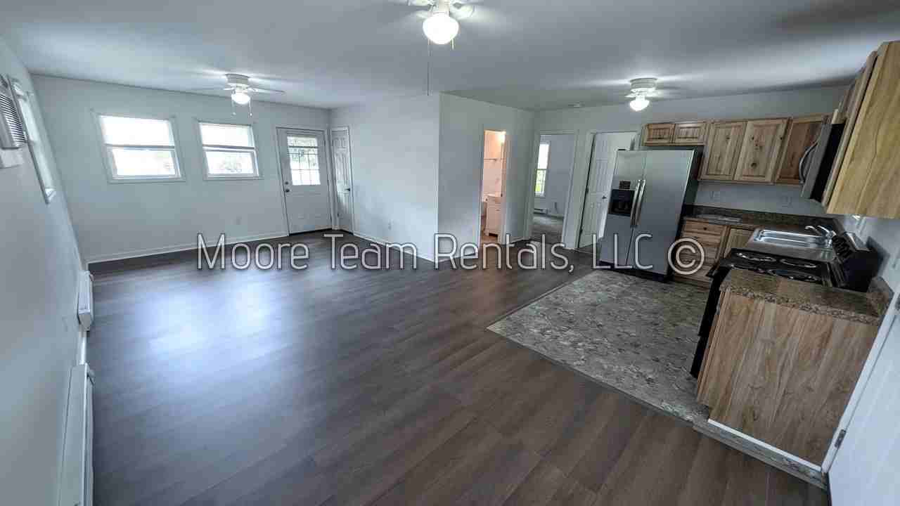 622 Edgewood Avenue - Photo 5 of 17