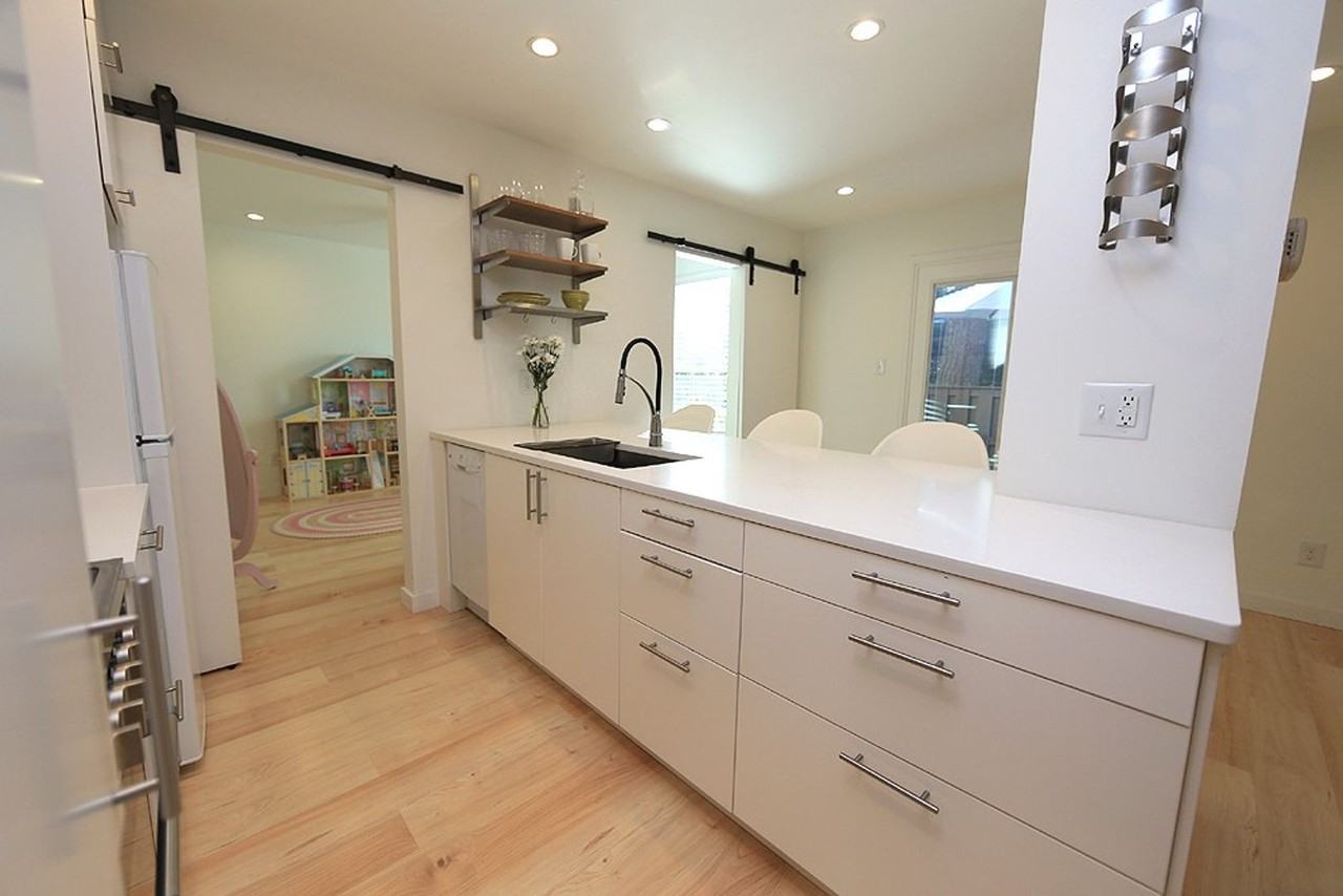 3555 Mill Run - Photo 2 of 13