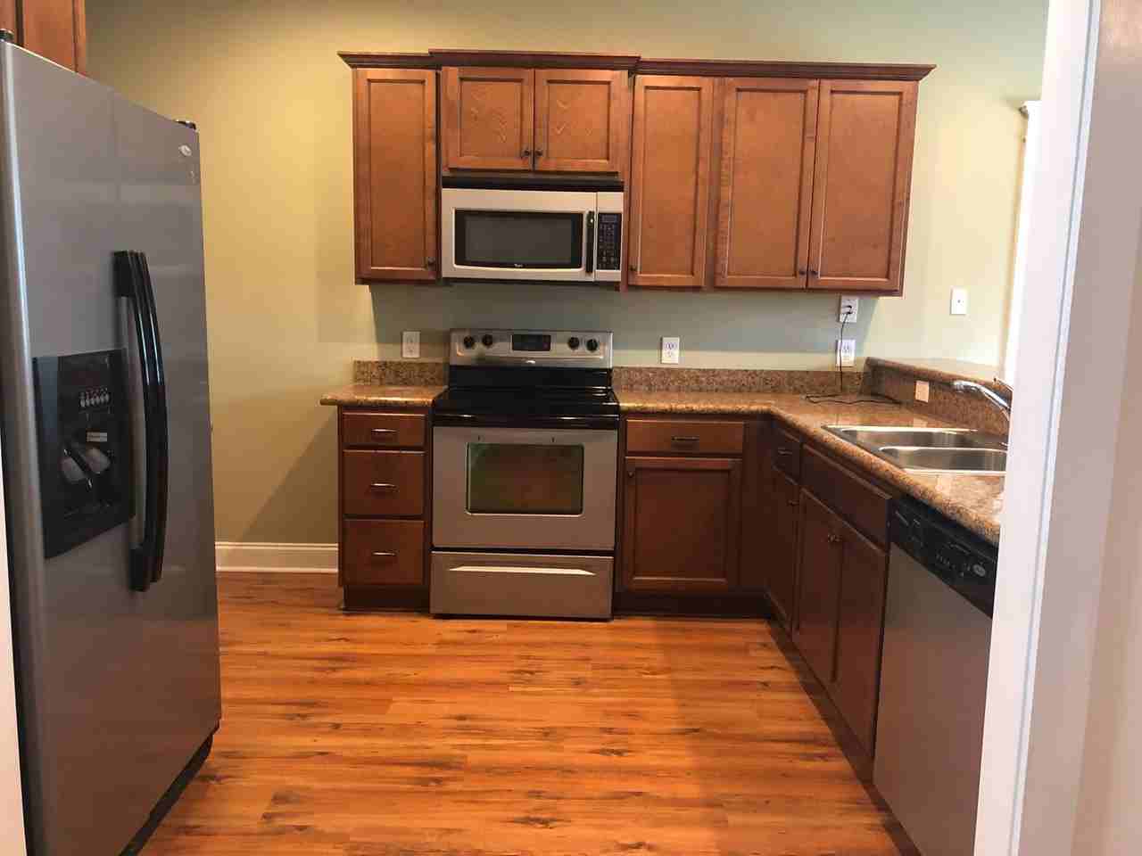 974 Dr Martin Luther King Pkwy - Photo 3 of 11