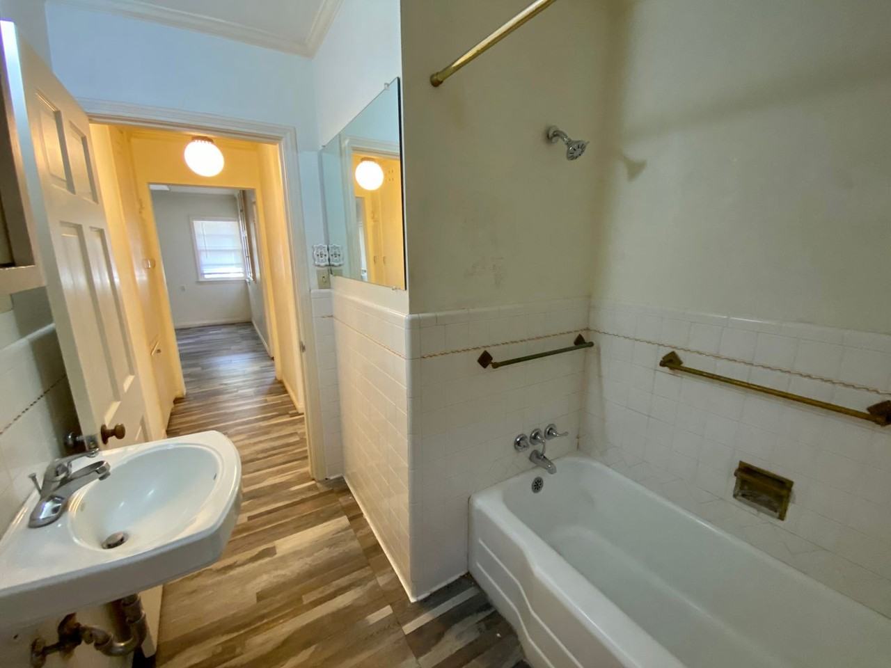 2010 24th St - Photo 6 of 23