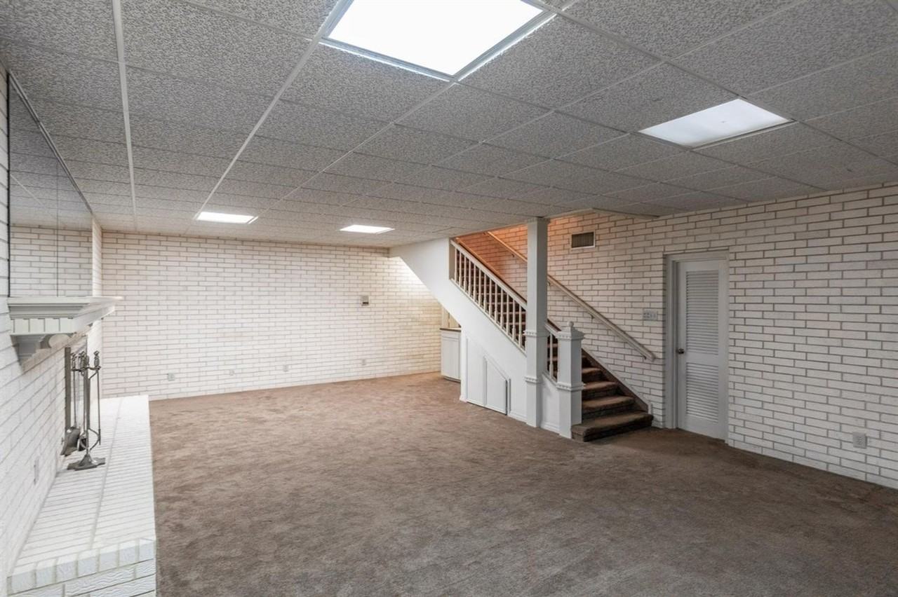 2010 24th St - Photo 7 of 23