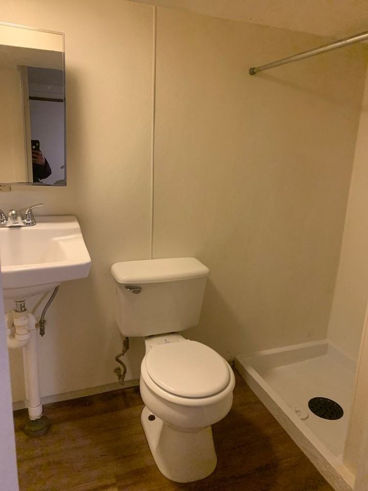 625 East Market Street - Photo 3 of 13