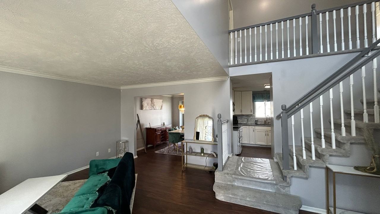 15218 Borman St - Photo 4 of 35