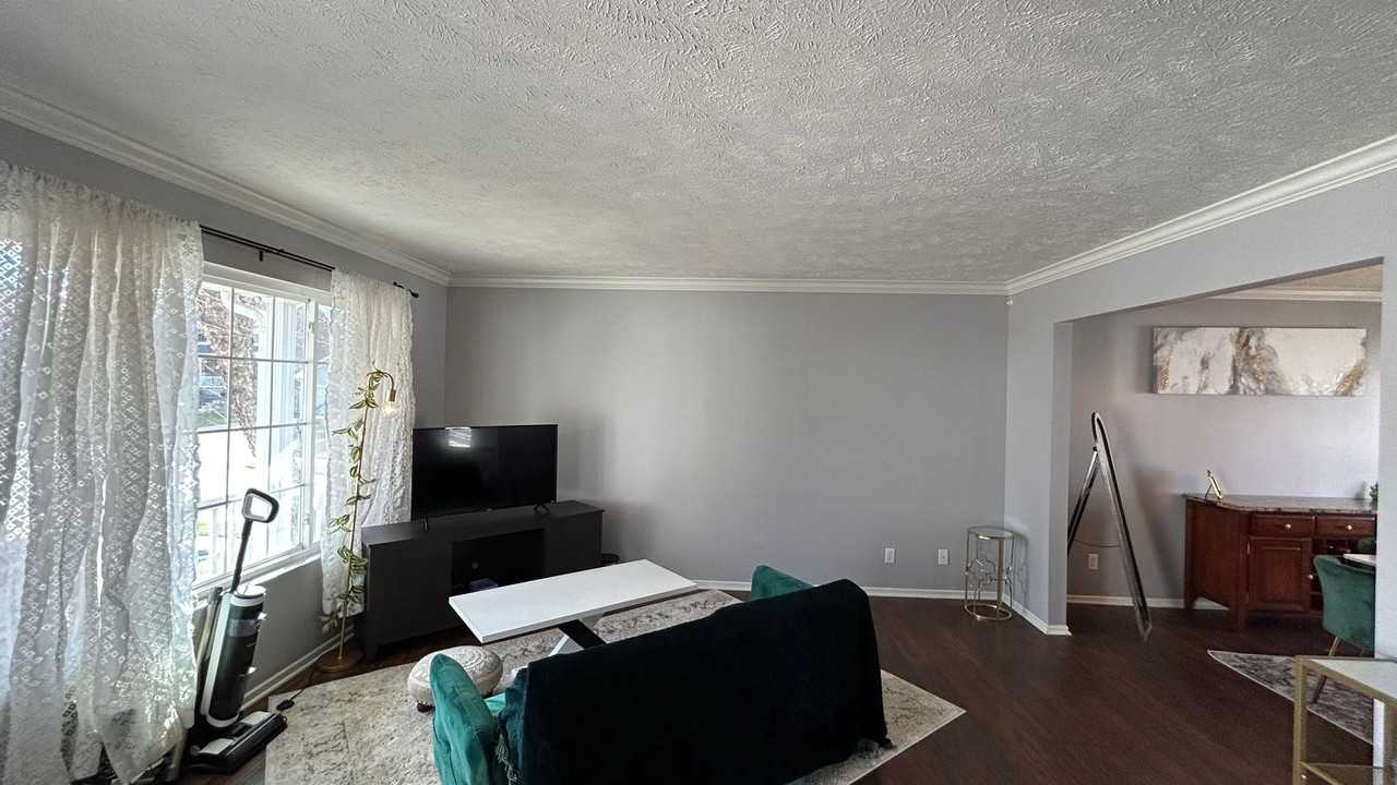 15218 Borman St - Photo 5 of 35