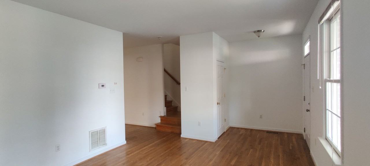 1720 Jacquelin St - Photo 4 of 17