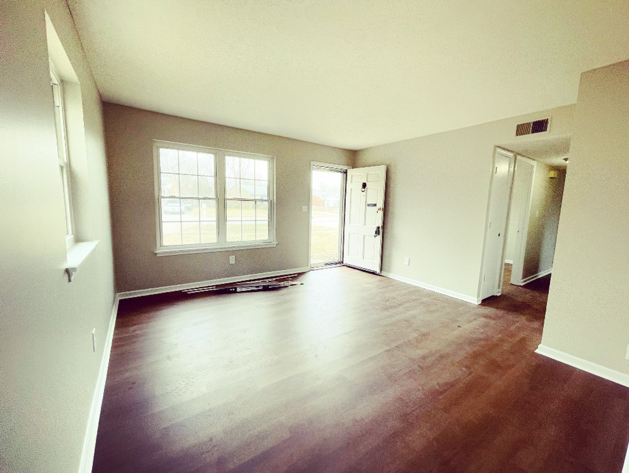9400 Moonridge Pl - Photo 4 of 14