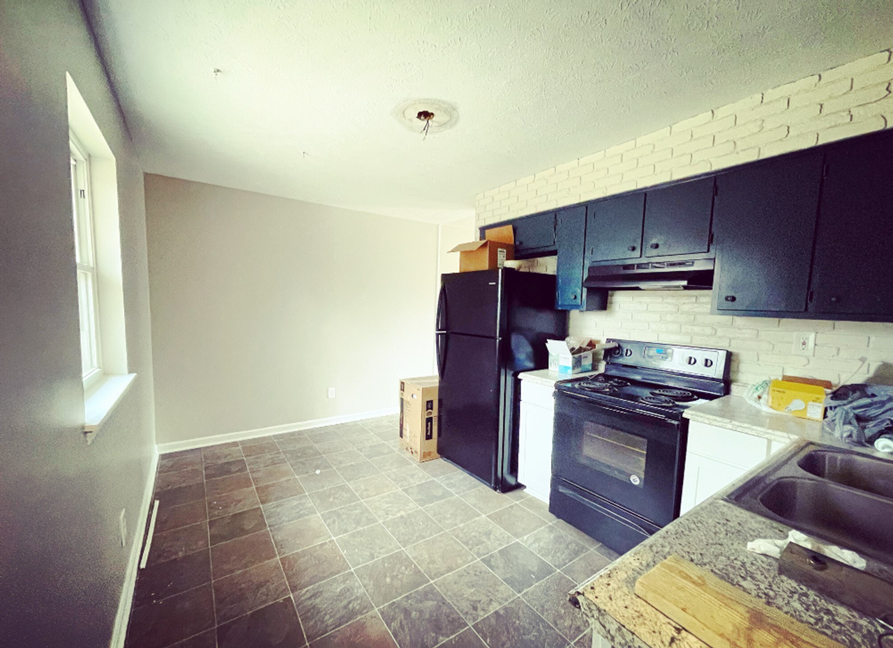 9400 Moonridge Pl - Photo 6 of 14