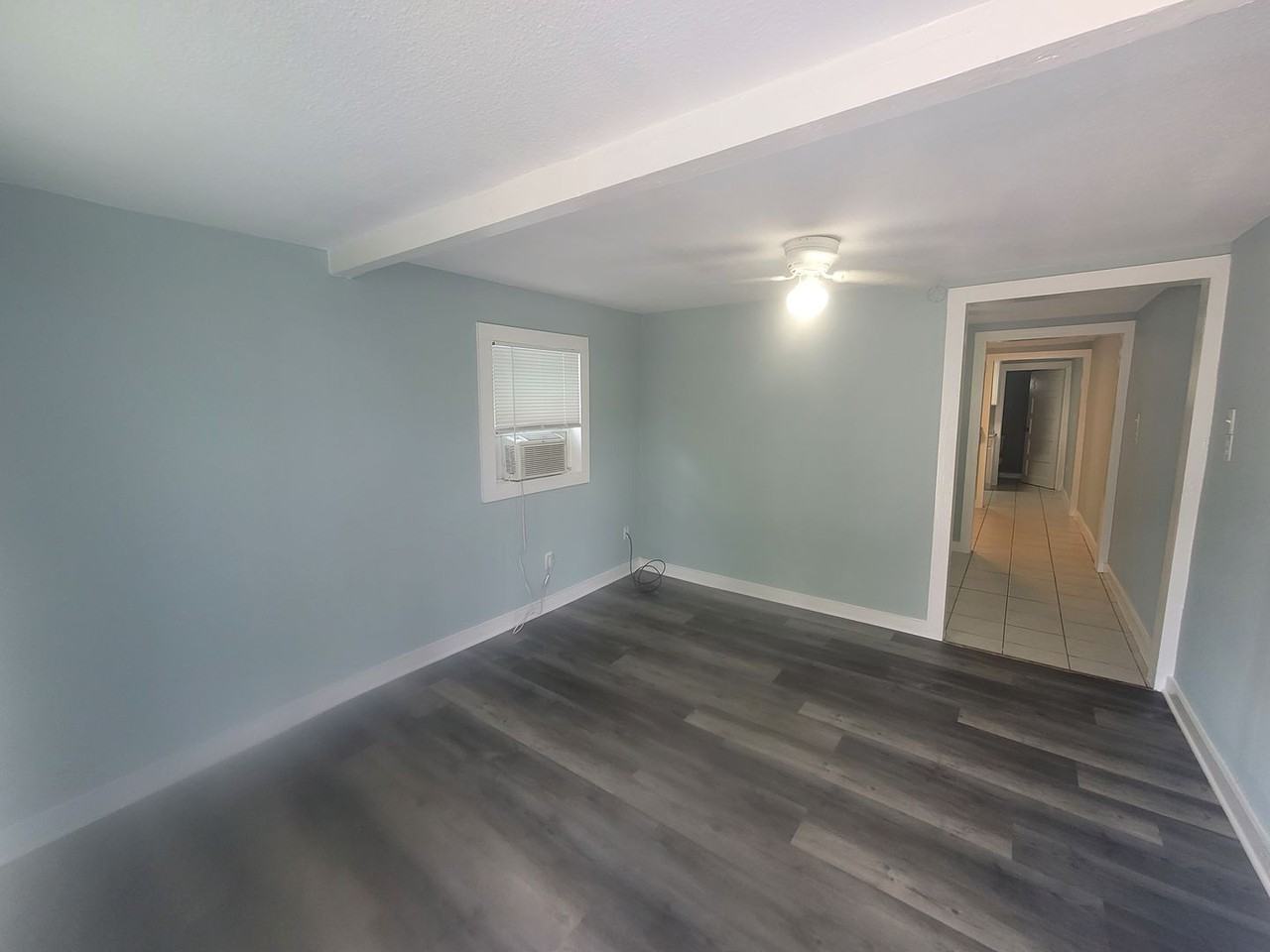 1810 24th St - Photo 2 of 9