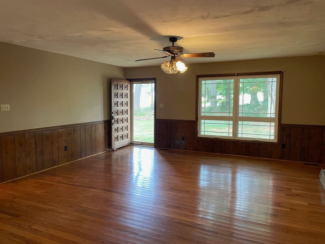 7539 Gravel Hill Rd - Photo 4 of 30