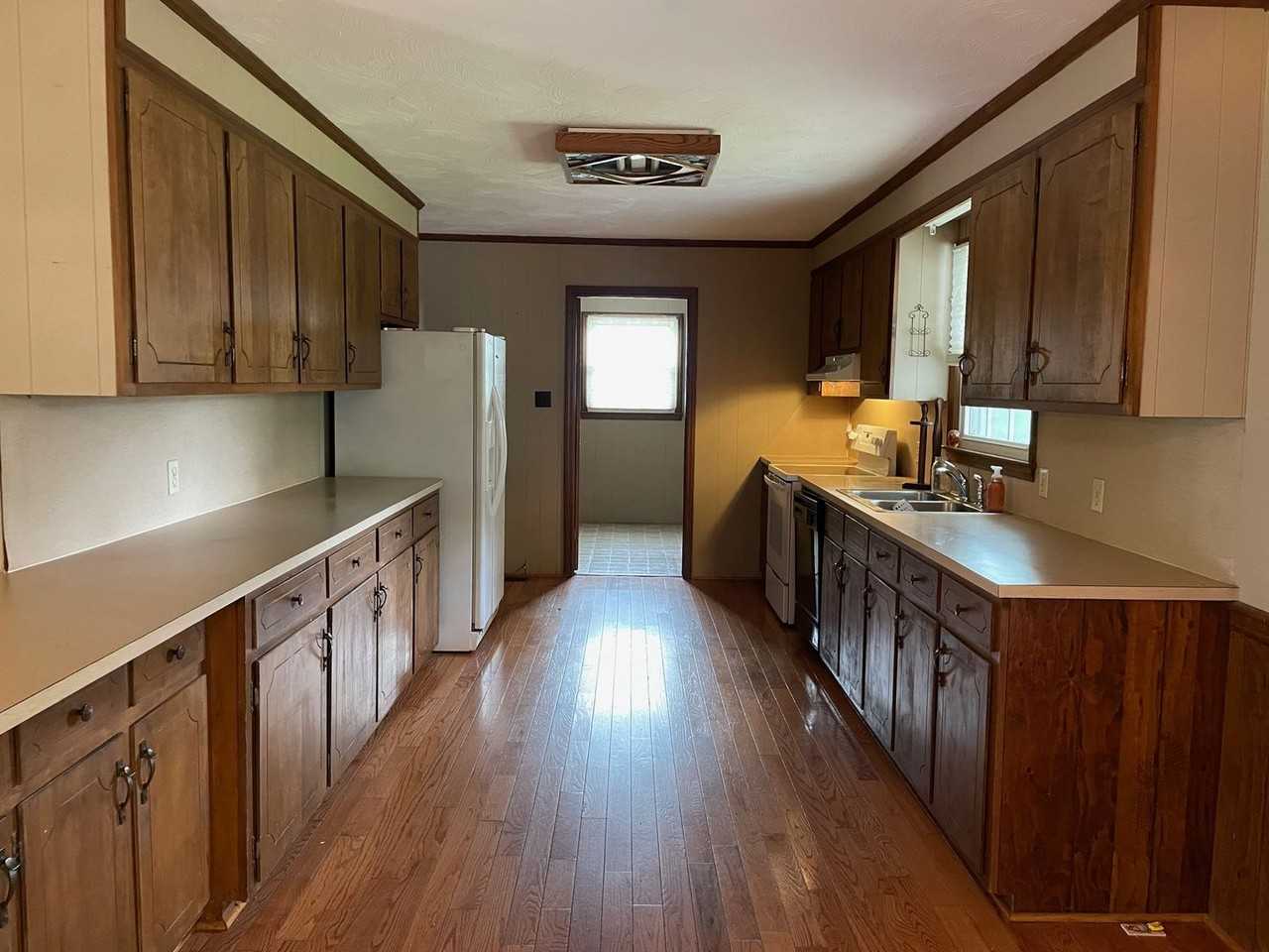 7539 Gravel Hill Rd - Photo 6 of 30