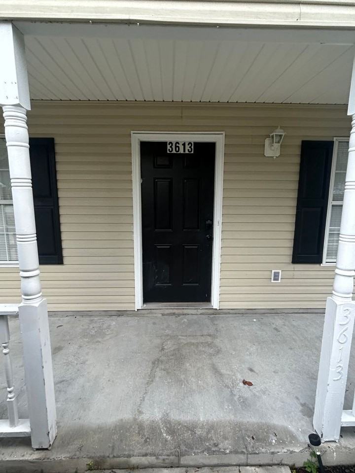 3613 Farmington Pl - Photo 3 of 32