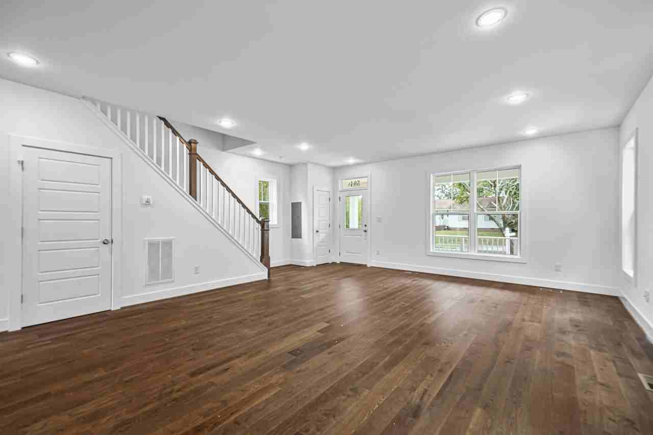 504 1/2 Cheatwood Ave - Photo 5 of 32