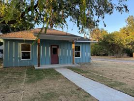 1202 W Iowa Ave - Photo 1 of 1