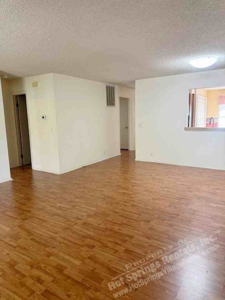 4 Lonjeta Ln - Photo 3 of 16