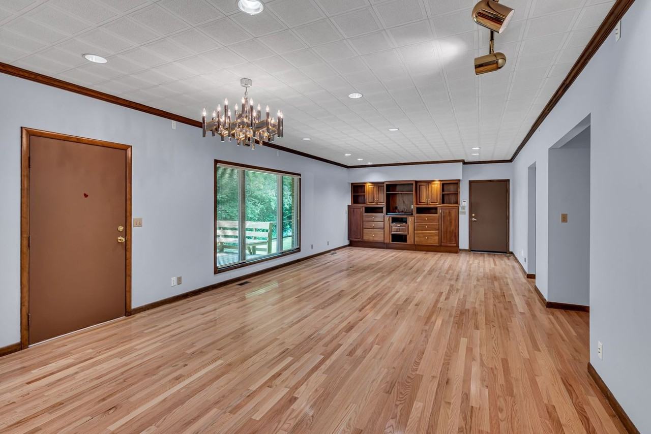 4101 W Hamilton Rd - Photo 3 of 27