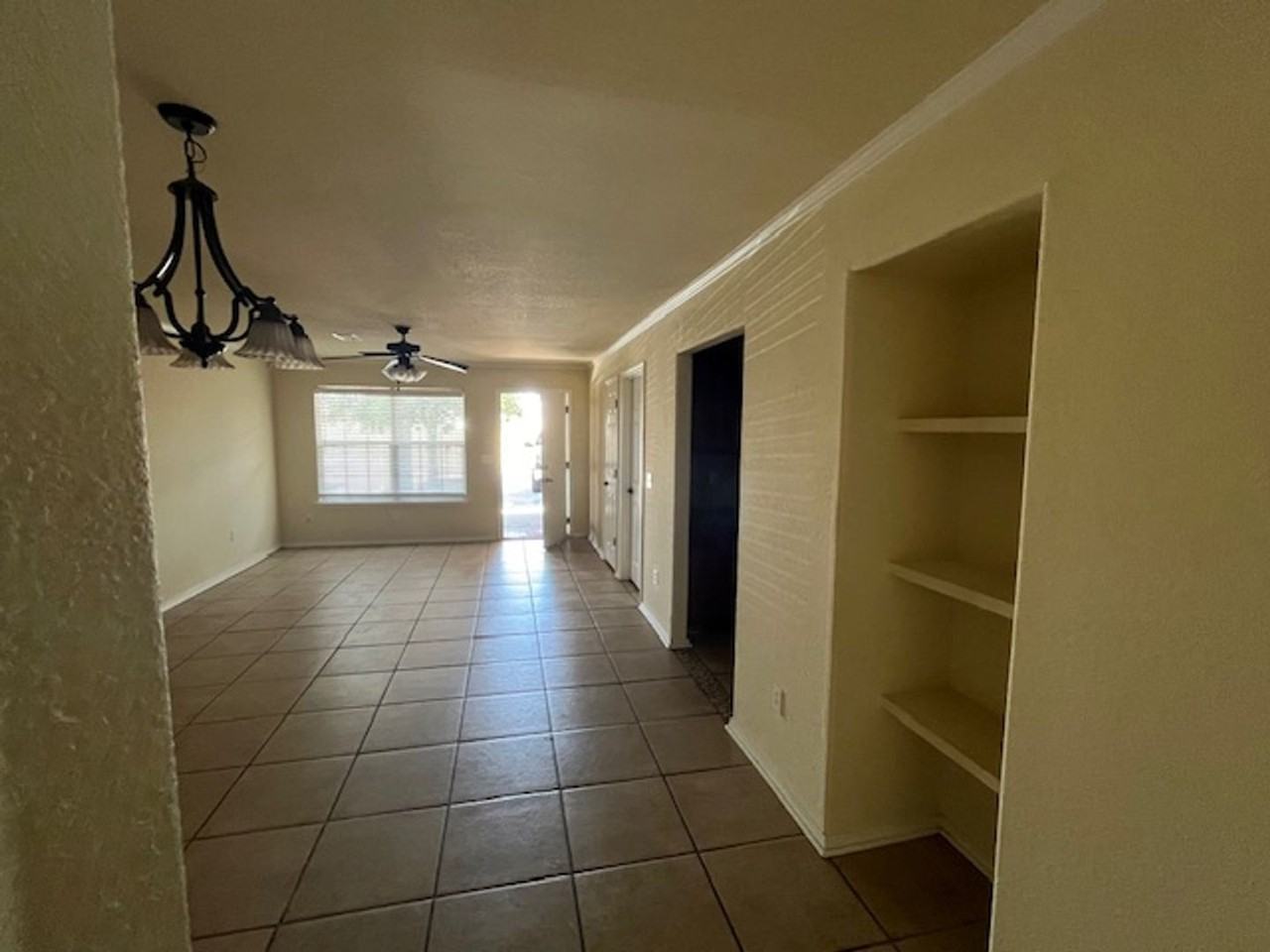 2807 Sw 27th Ave - Photo 2 of 12