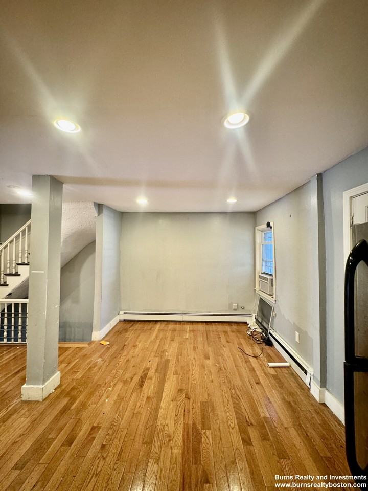 178 Bowen St #2 - Photo 2 of 21