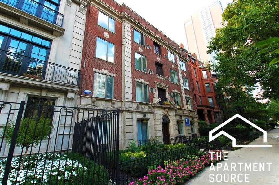 1504 N Dearborn Pkwy #303 - Photo 6 of 7