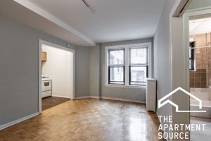 featured image of 739 W Belmont Ave #308