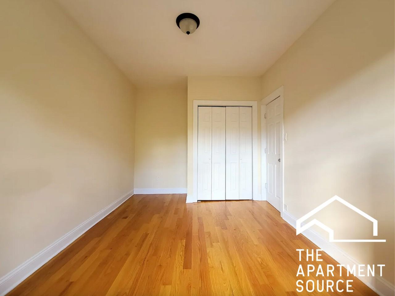 3720 North Pine Grove Avenue #W2 - Photo 6 of 10