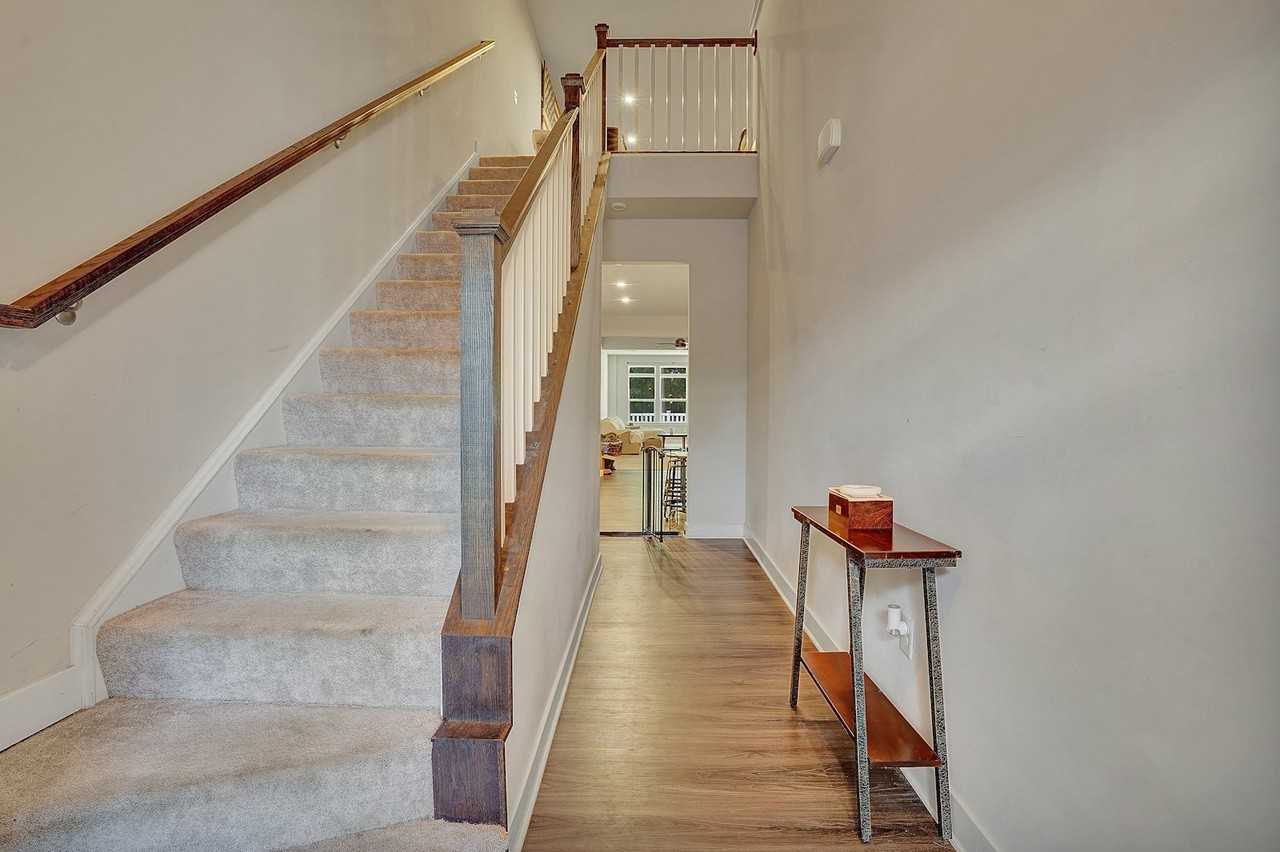 1921 Doubloon Way - Photo 7 of 35