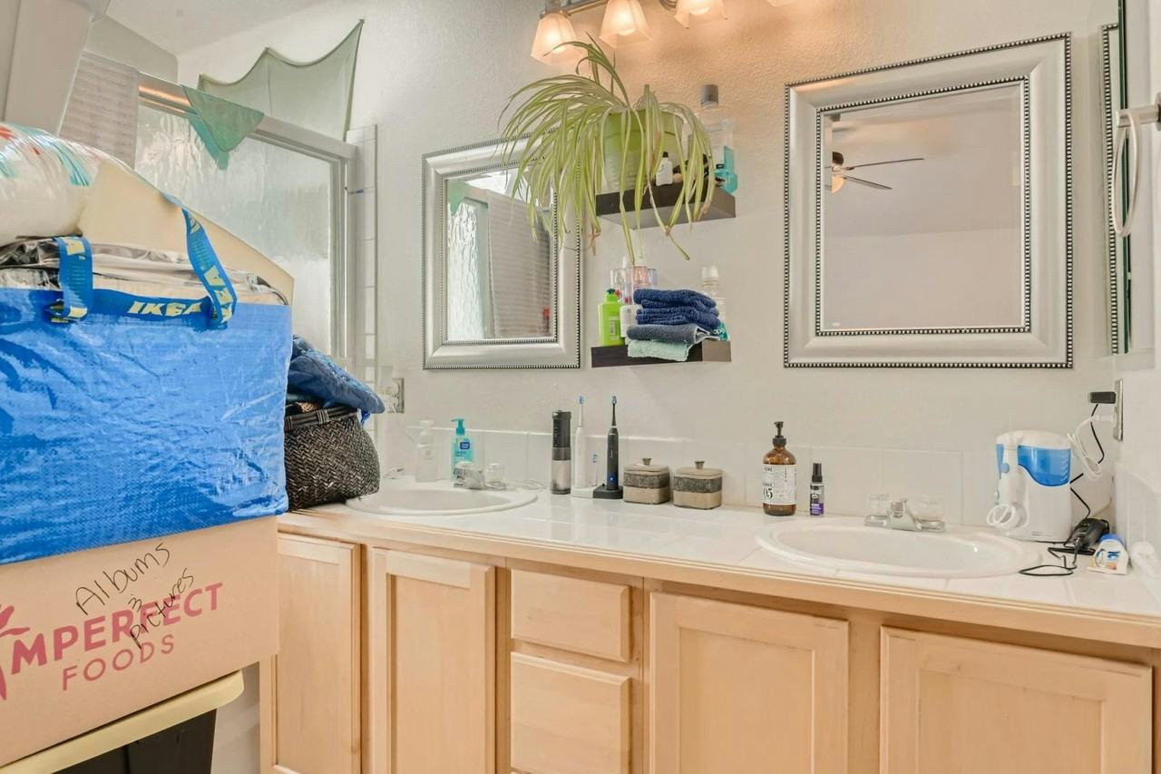 3892 Aldenbridge Cir - Photo 6 of 27