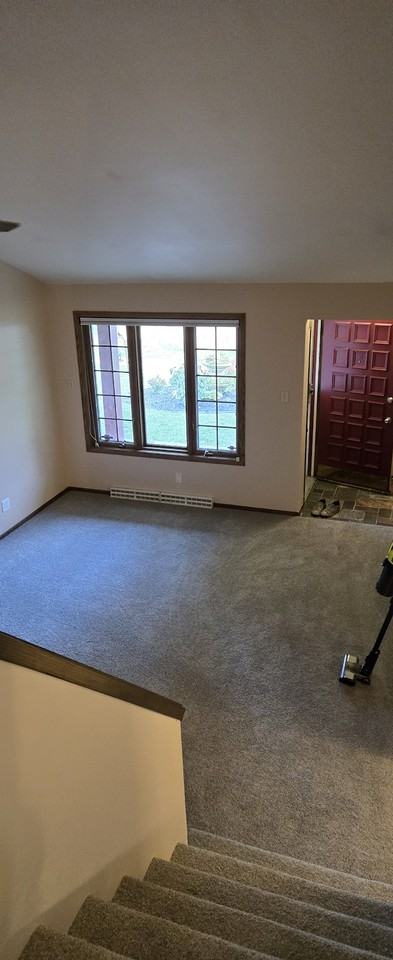 1416 Prairie Rd - Photo 3 of 19