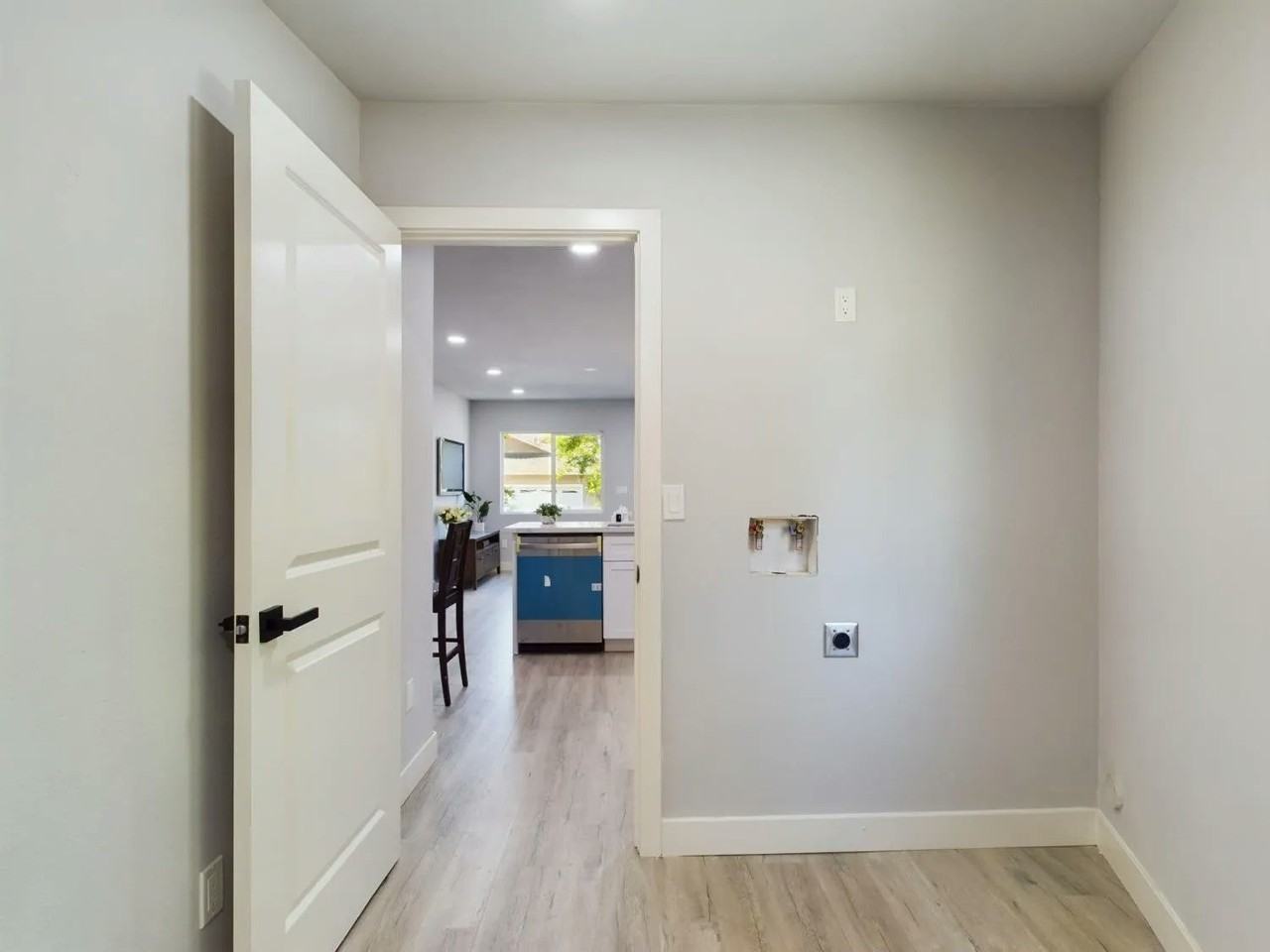 430 5th St, Unit A - Photo 6 of 12