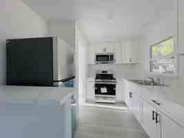 featured image of 231 E Nicolet St #231