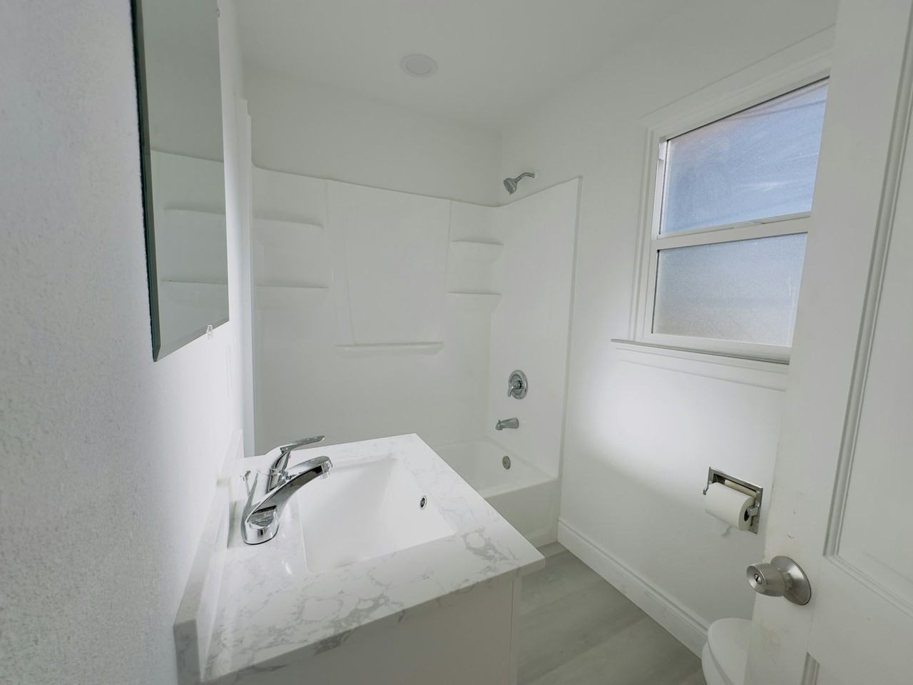 231 East Nicolet Street, Unit 231 Richard Soriano - Photo 3 of 8