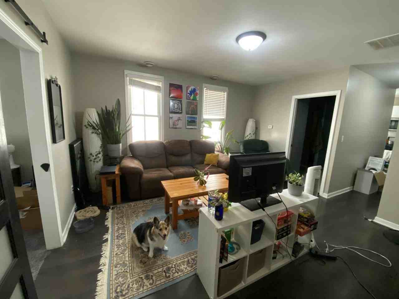 1219 East Kane Place, Unit Upper - Photo 2 of 11