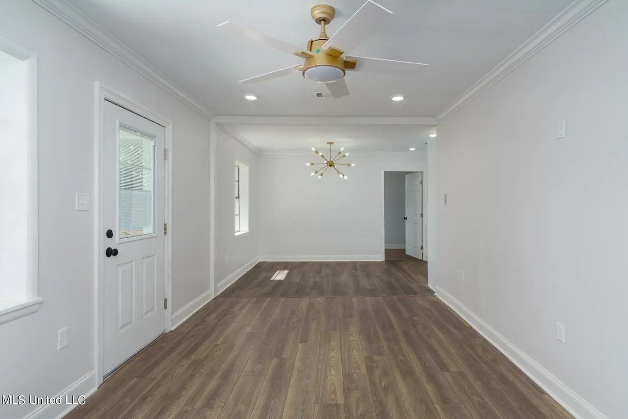 2432 Monroe Road - Photo 4 of 14