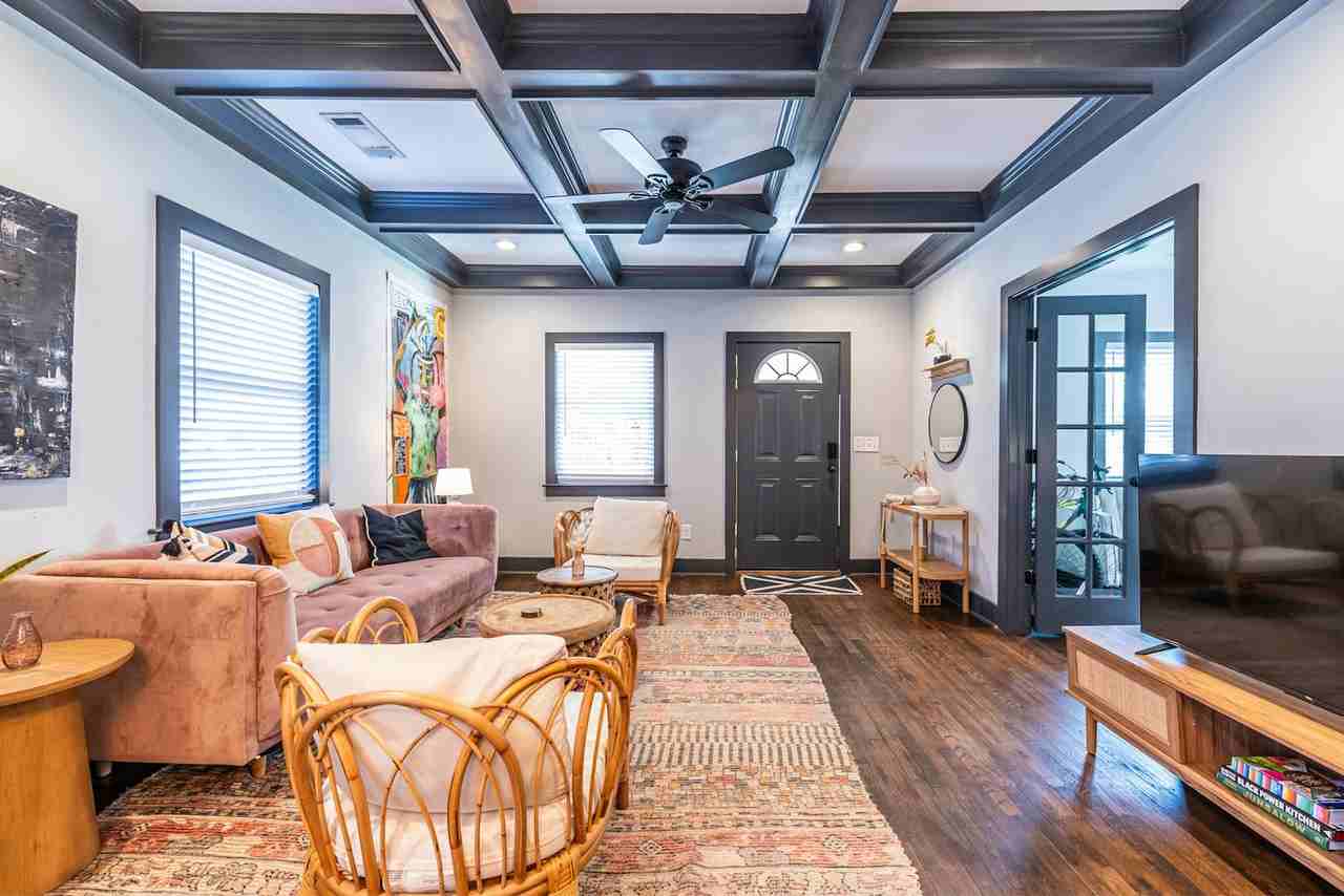 988 Mayson Turner Road Northwest - Photo 3 of 50